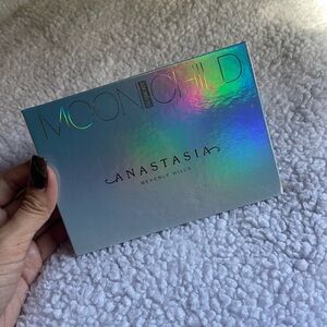 Anastasia Beverly Hills Moonchild Glow Kit